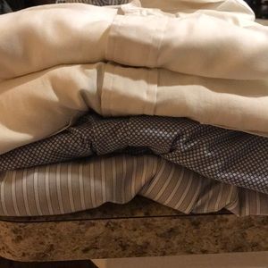 Men’s long sleeve dress shirts like new 1 has tags